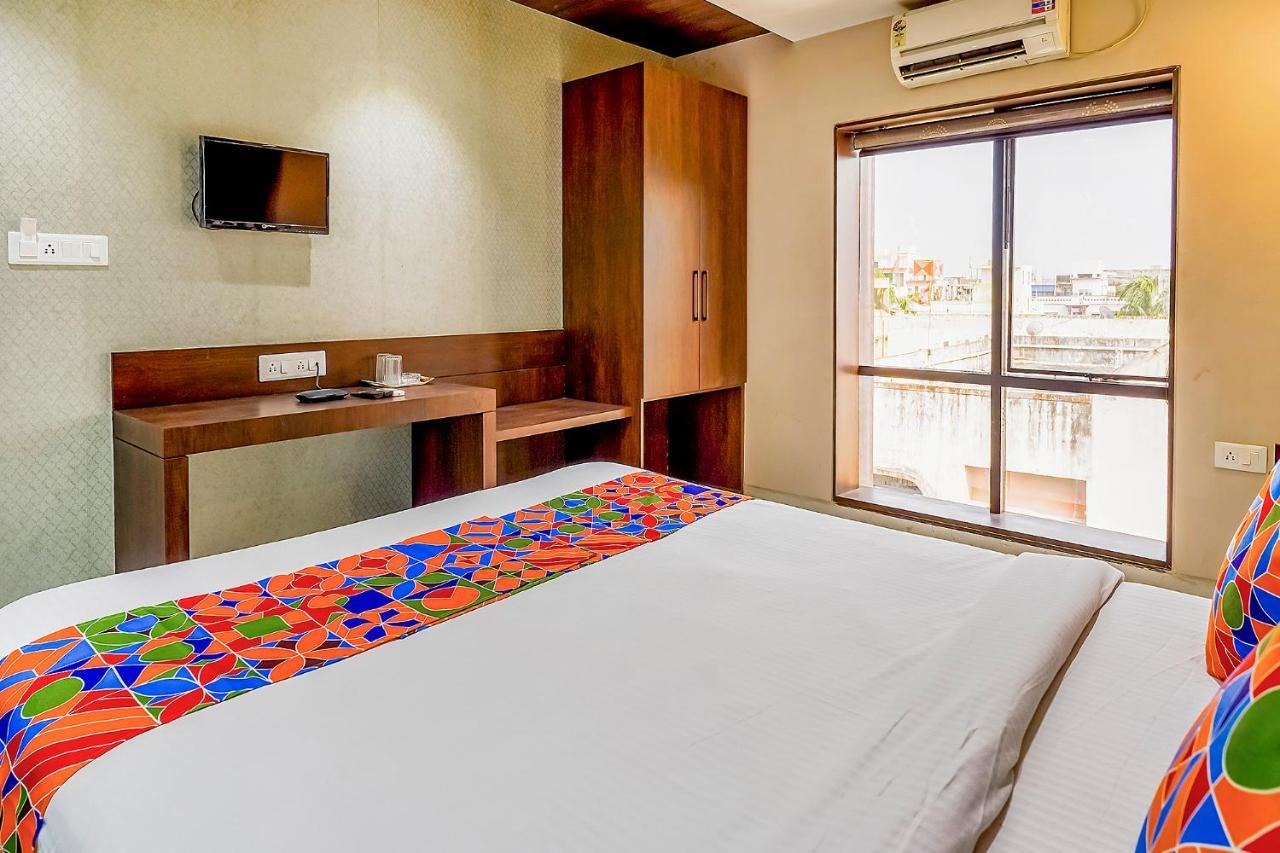 Fabhotel Eros 211 - Nr Sreebhumi Calcutta Extérieur photo